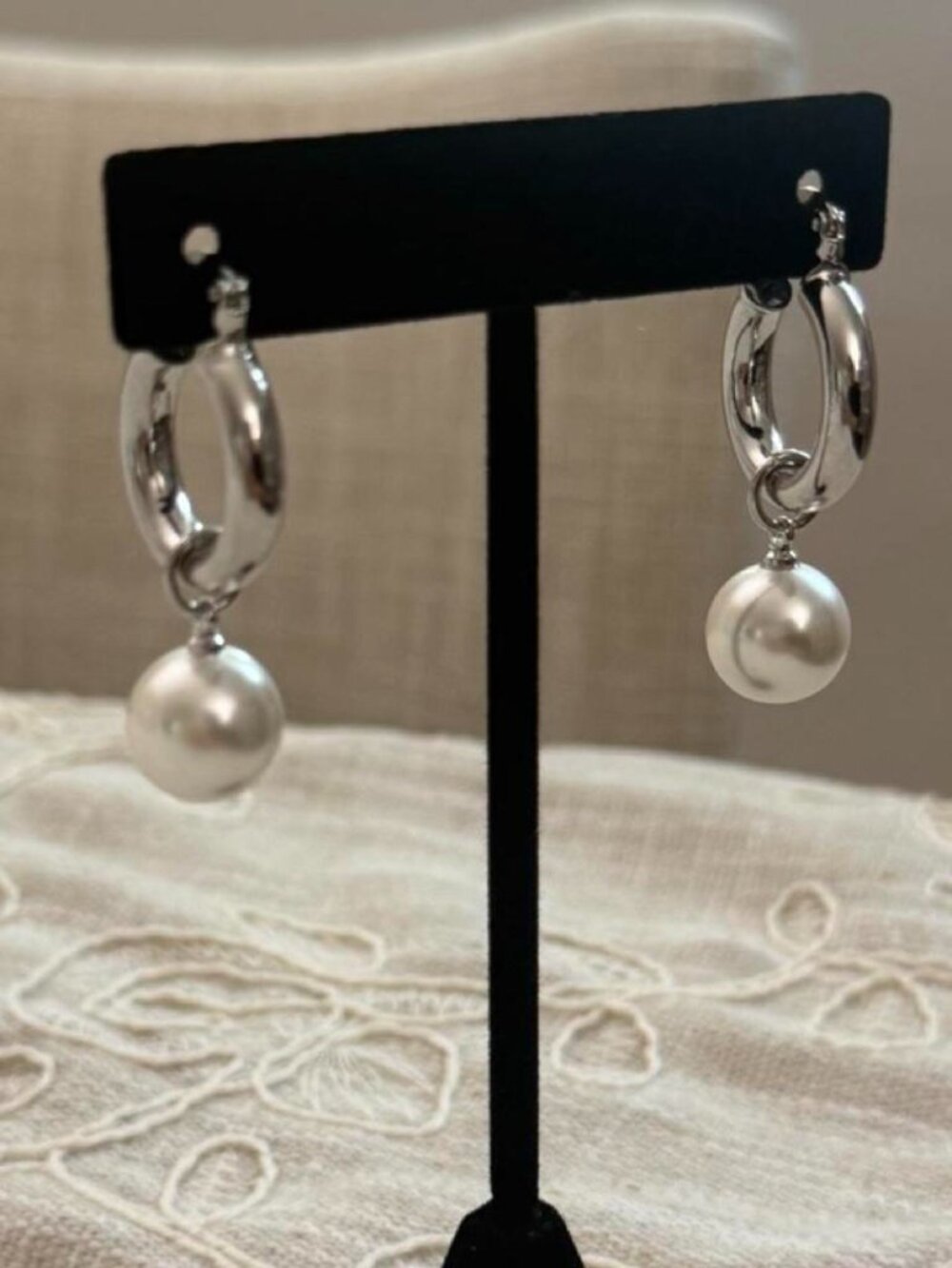 Sphera Milano Silver Hoop Earrings with Pearl Drop
